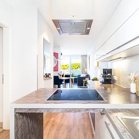 Promenadenvilla 03 02 *